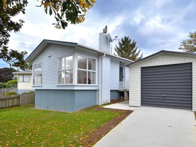manurewa, 3 bedrooms