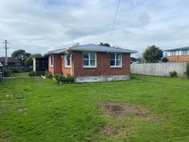 manurewa, 3 bedrooms