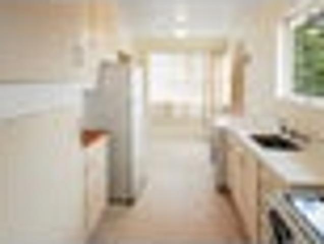 Manurewa, 3 bedrooms, $700 pw