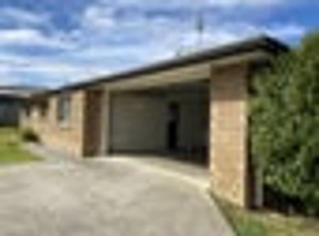 Manurewa, 3 bedrooms, $700 pw