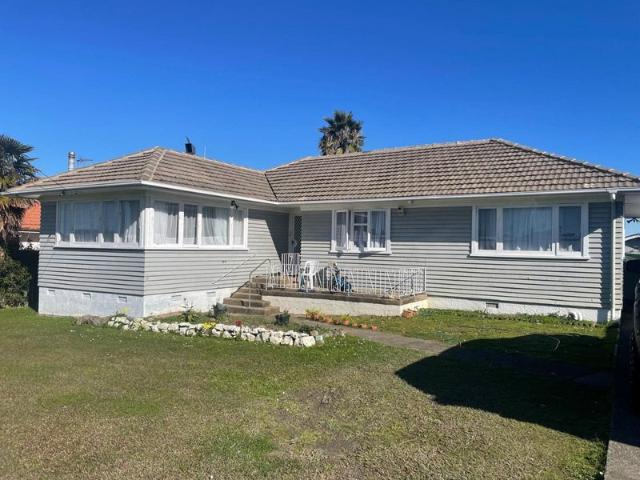 manurewa, 3 bedrooms