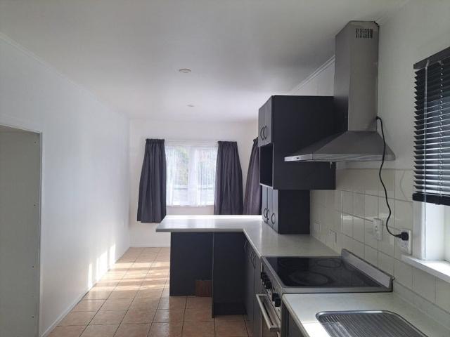 manurewa, 3 bedrooms
