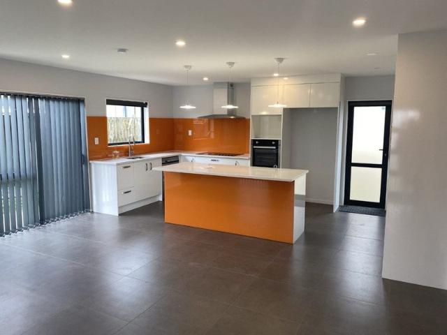 manurewa, 3 bedrooms