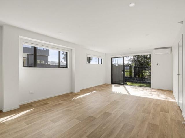 manurewa east, 3 bedrooms