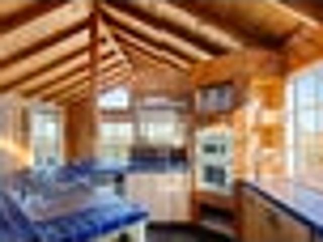 Manutuke, 5 bedrooms, $750 pw
