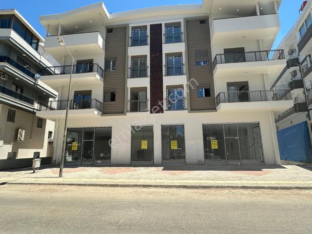 Manavgat A.pazarcı Mahallesinde Satılık Dükkan