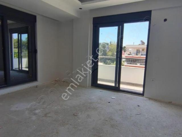 Manavgat Çamlık Mahallesi Hastaneye Yakın Satılık Dubleks