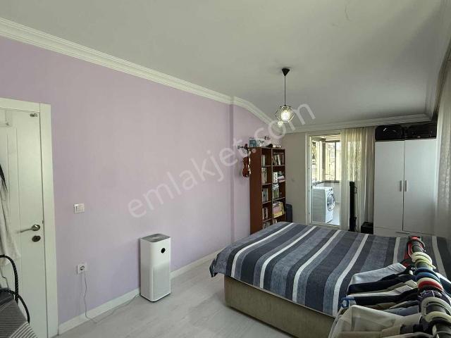 Manavgat Ilıca Mahallesinde Satılık Ayrı Mutfak 4+1 Dubleks