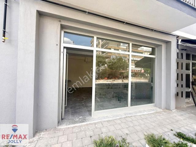 Manavkuyu Mahallesi İşlek Lokasyonda Kiralık Dükkan