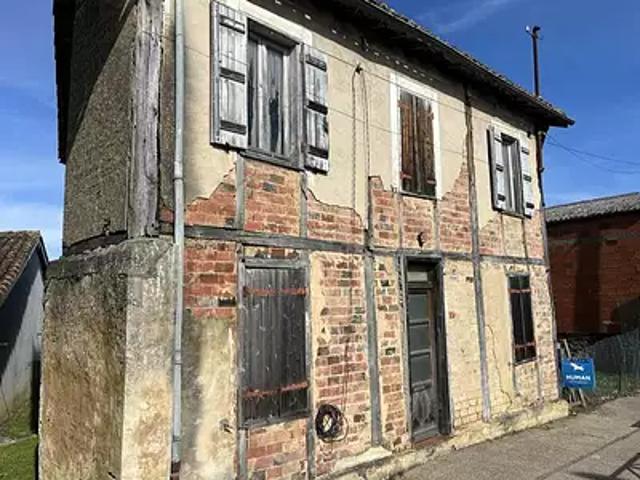 Manciet 32370 Achat / Vente maison 4 pièces t4 au dernier étage parking