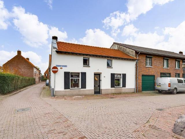 Mandenmakersstraat, 18, 6107BR, Stevensweert, Limburg 6107BR