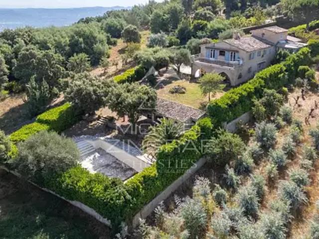 Mandelieu la Napoule 06210 Achat / Vente maison 8 pièces t8 piscine