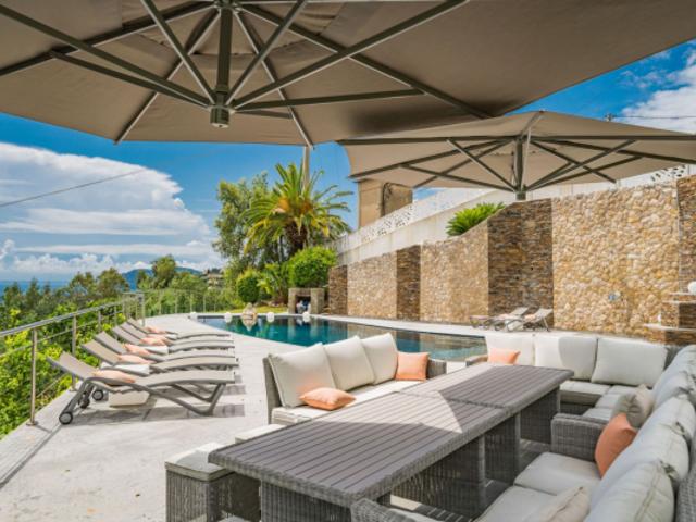 Mandelieu la Napoule Villa contemporaine de prestige avec