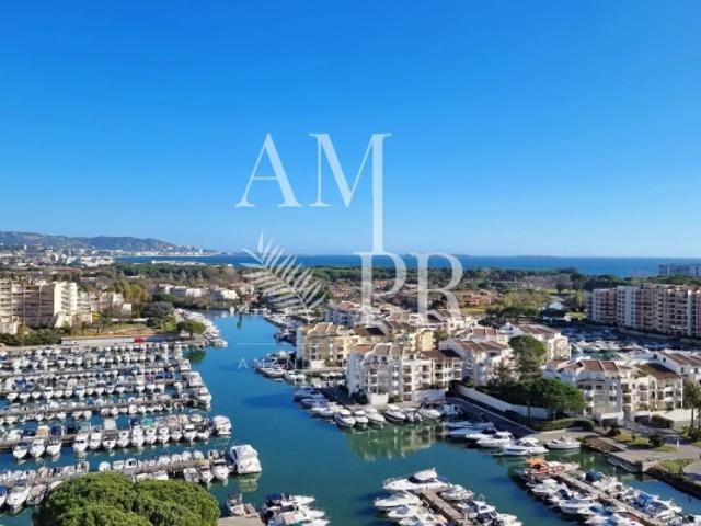 Mandelieu La Napoule Penthouse de 200 m² Terrasse de 200m2 Vue mer panoramique