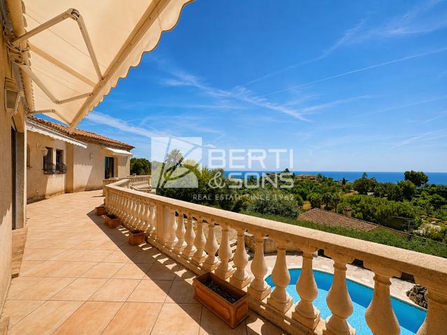 Mandelieu Vue Mer Secteur Recherche Villa 175 M² Avec. 175m² Mandelieu la Napoule