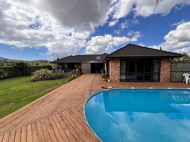 mangatangi, 5 bedrooms