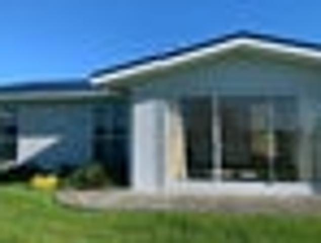 Mangawhai, 3 bedrooms, $670 pw