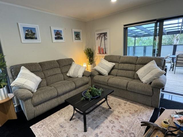 mangawhai heads, 3 bedrooms