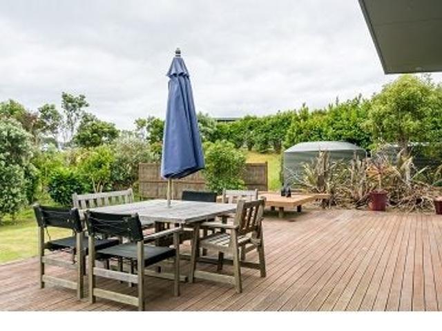 mangawhai heads, 3 bedrooms