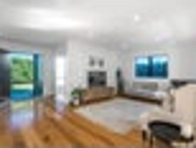 Mangere Bridge, 4 bedrooms, $1350 pw