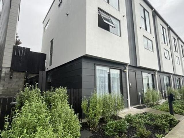 mangere bridge, 4 bedrooms
