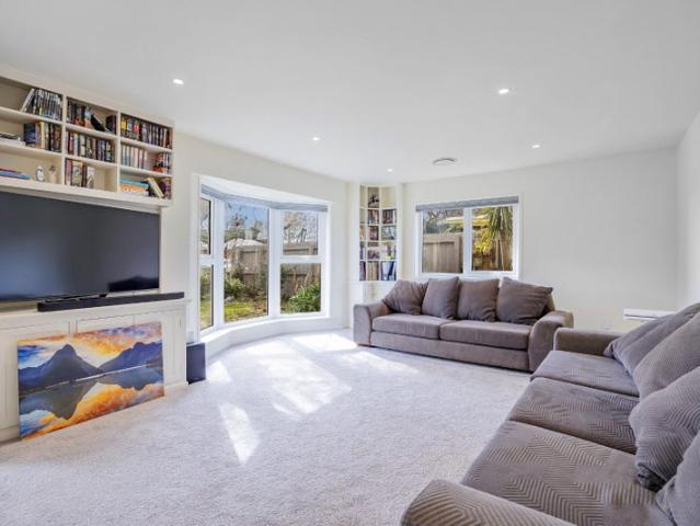 Mangere Bridge, 5 bedrooms