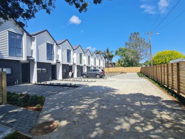mangere bridge, 2 bedrooms