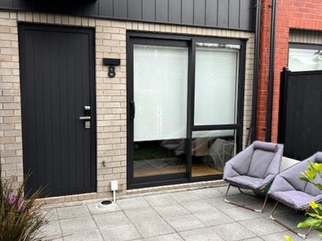 mangere bridge, 2 bedrooms
