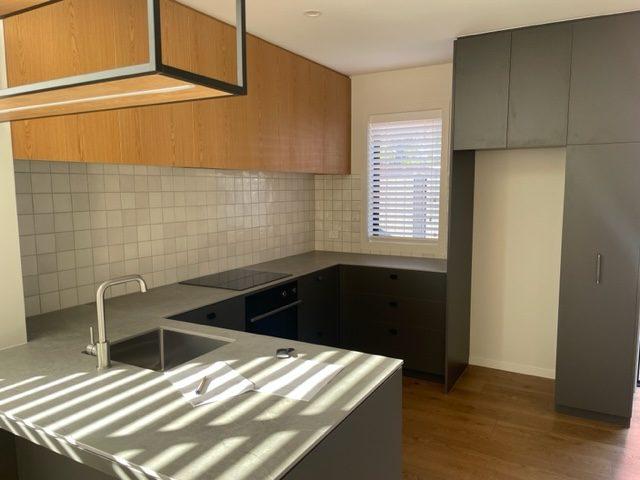 mangere bridge, 2 bedrooms