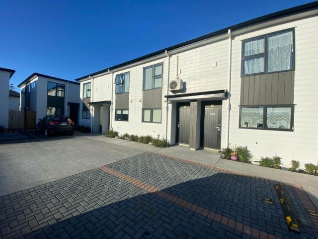 mangere bridge, 2 bedrooms