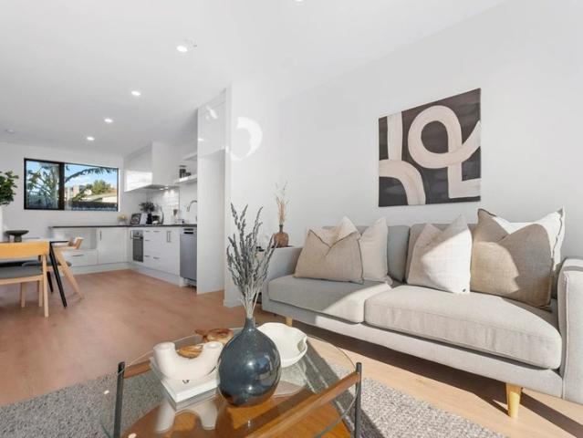 mangere bridge, 2 bedrooms