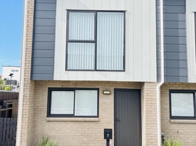 mangere bridge, 3 bedrooms