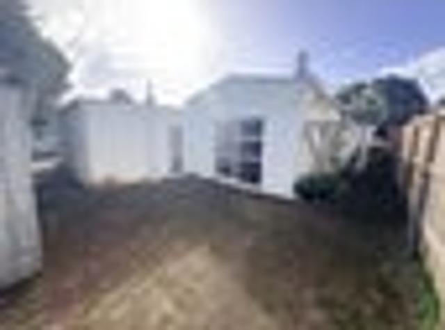 Mangere Bridge, 3 bedrooms, $710 pw