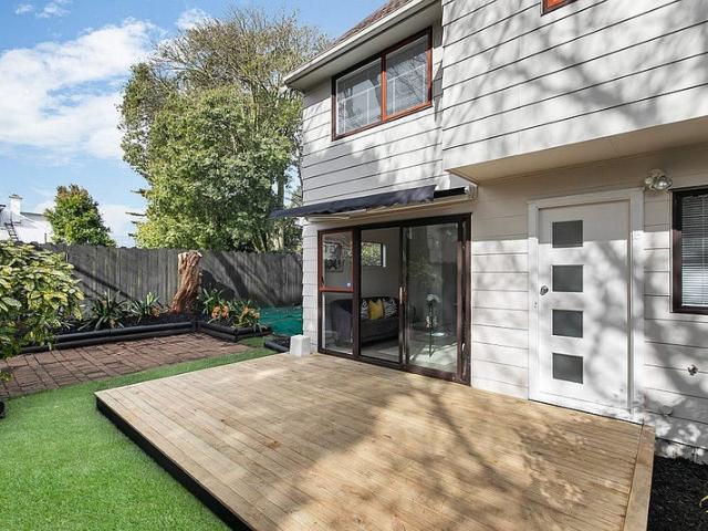 mangere east, 3 bedrooms