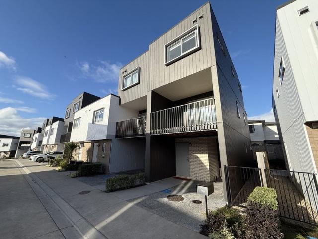 mangere east, 3 bedrooms