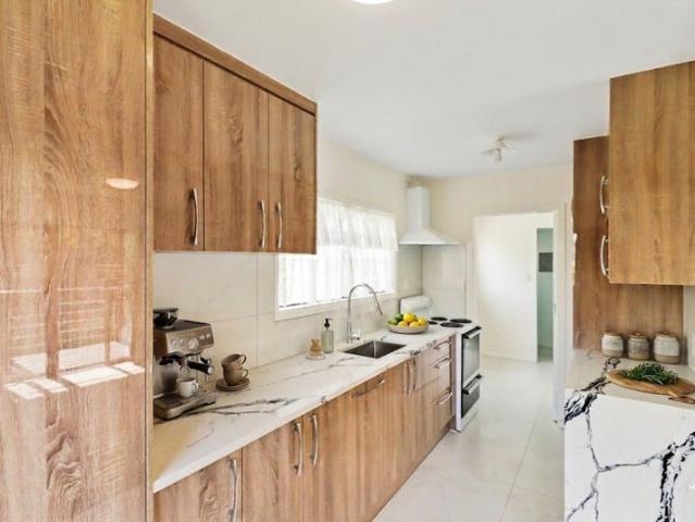 mangere east, 3 bedrooms