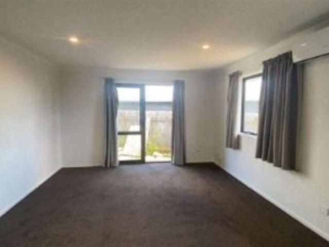 mangere east, 3 bedrooms