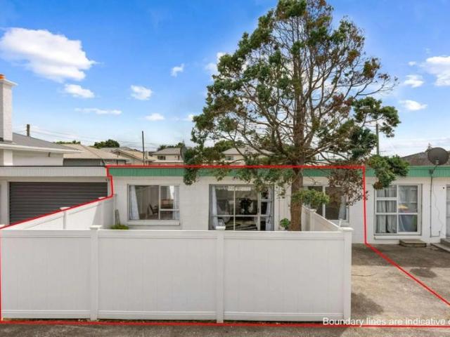 mangere east, 3 bedrooms