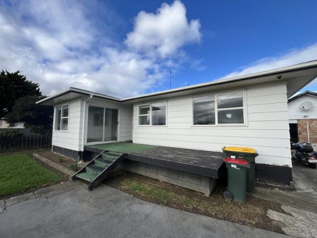 mangere east, 3 bedrooms