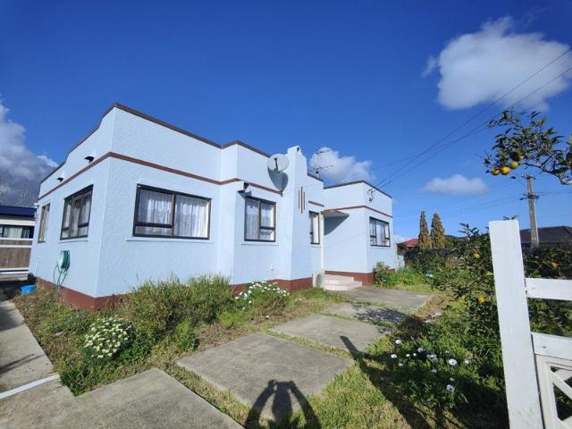 mangere east, 3 bedrooms