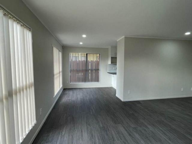 mangere east, 3 bedrooms