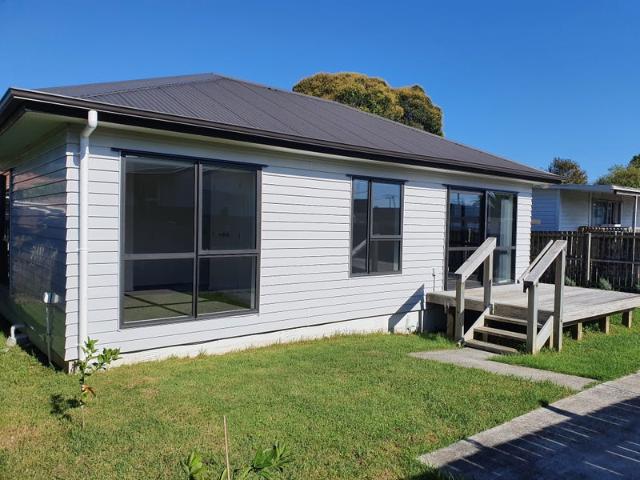 mangere east, 3 bedrooms