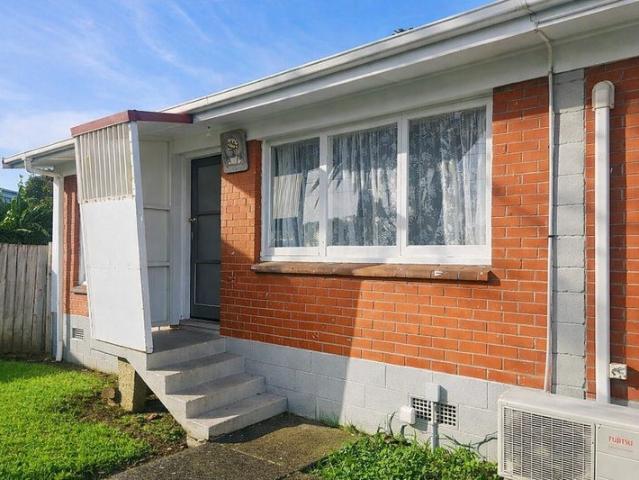 mangere east, 2 bedrooms