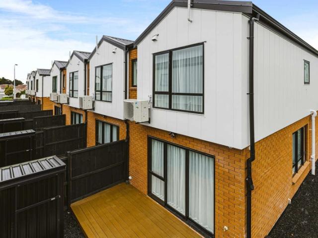 mangere east, 2 bedrooms