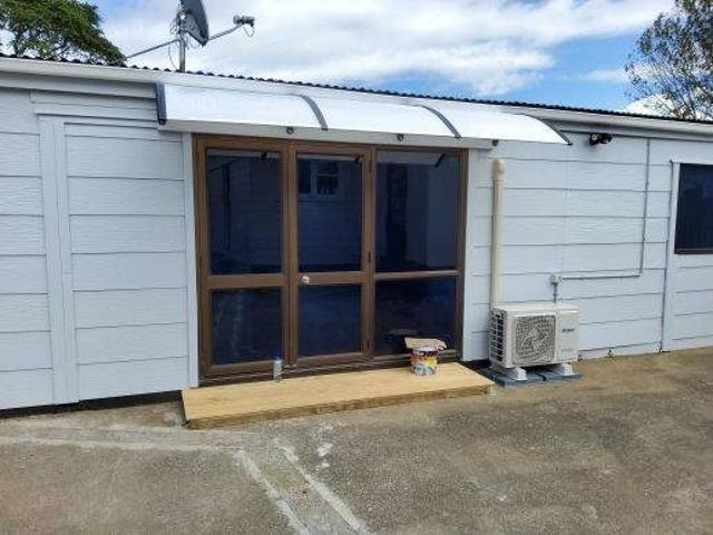 mangere east, 2 bedrooms