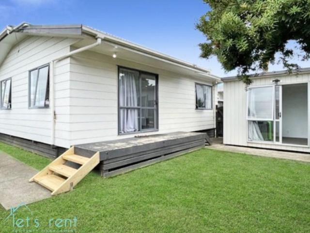 mangere east, 2 bedrooms