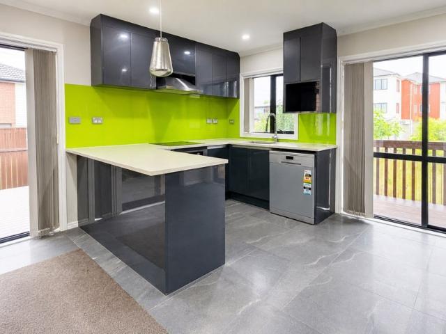 mangere, 2 bedrooms