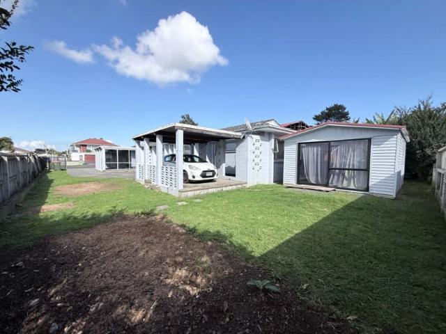 mangere, 2 bedrooms