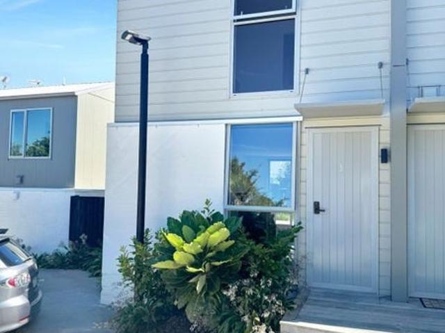 mangere, 2 bedrooms