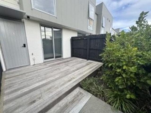 mangere, 2 bedrooms